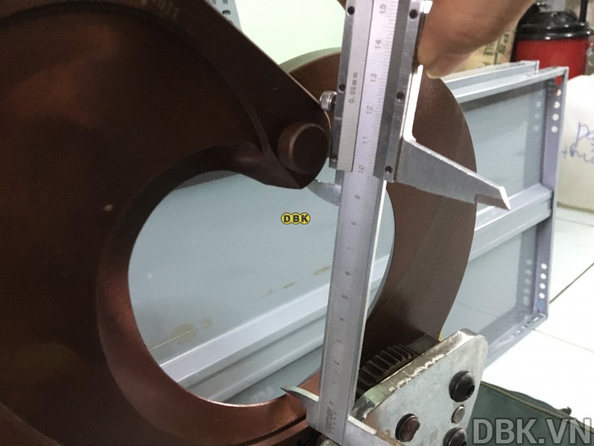 Kìm cắt cáp nhông max 1000 mm TLP HHD-100J 10