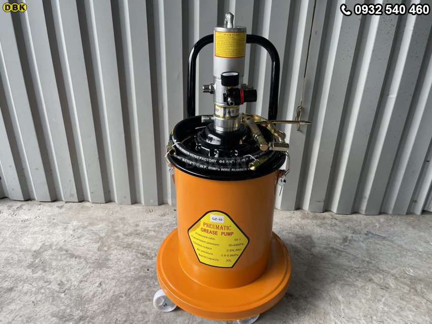 Máy bơm mỡ GZ-10 (20 lít) 1