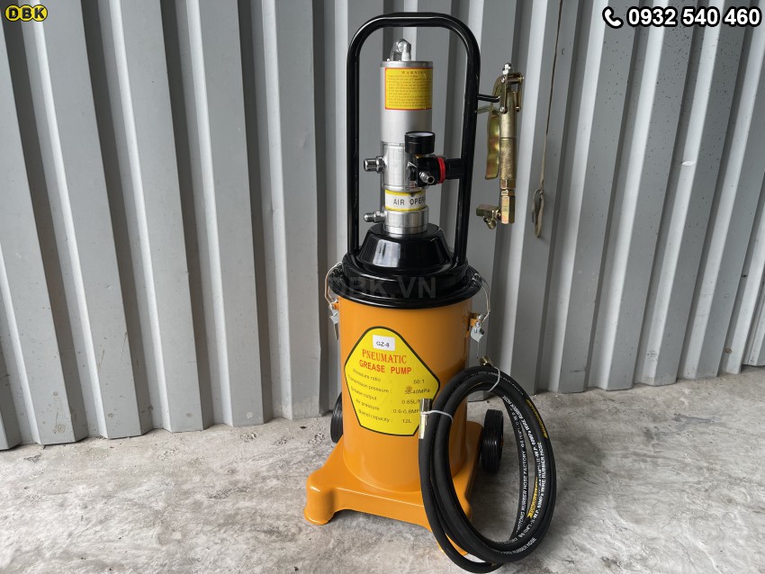 Máy bơm mỡ GZ-8 (12 lít) 1