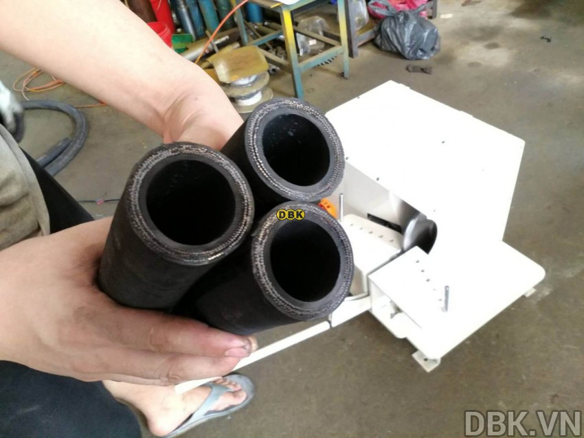 Máy cắt ống tuy ô thủy lực 55 mm DBK CFT-72 1