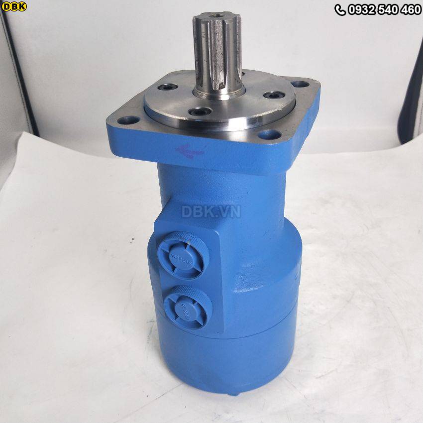 motor-thuy-luc-banh-rang-4-lo-bmr-80-653-vong-phut-142nm