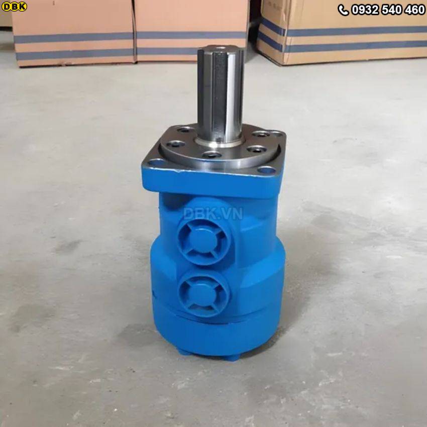 motor-thuy-luc-banh-rang-4-lo-bmr-80-653-vong-phut-142nm