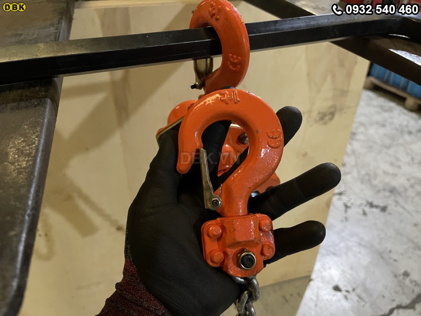 Pa lăng lắc tay Nitto VR 1 tấn 1,5 mét 4