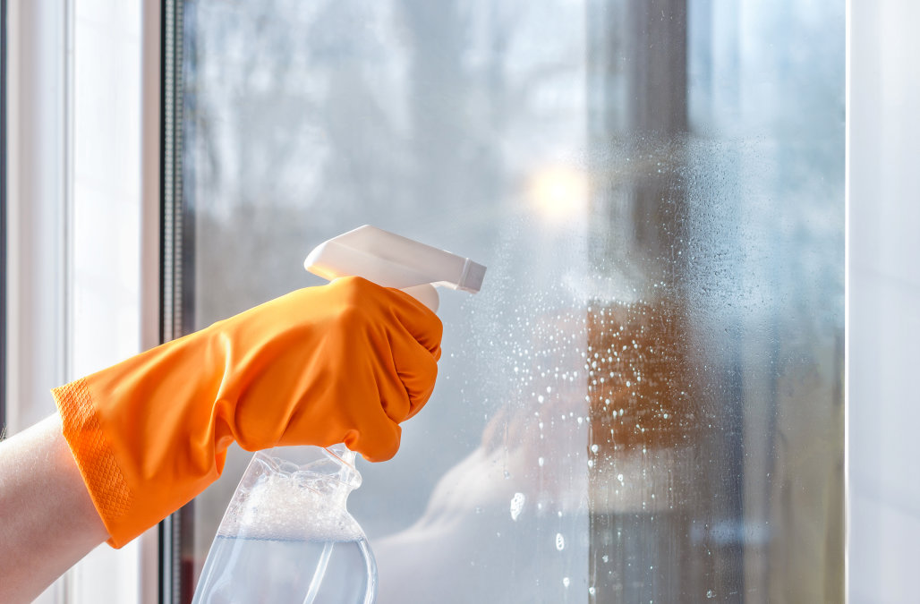 Những lưu ý bạn cần biết khi sử dụng cửa thủy lực