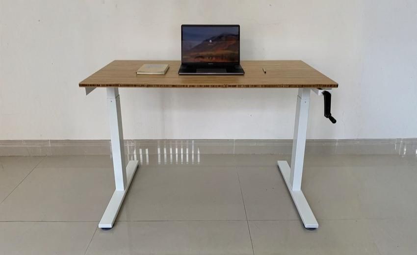 Bàn nâng hạ bằng tay
