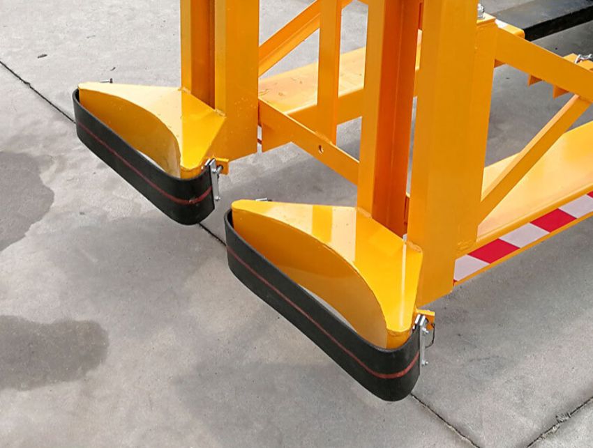 Cấu tạo của bộ kẹp thùng phuy 2