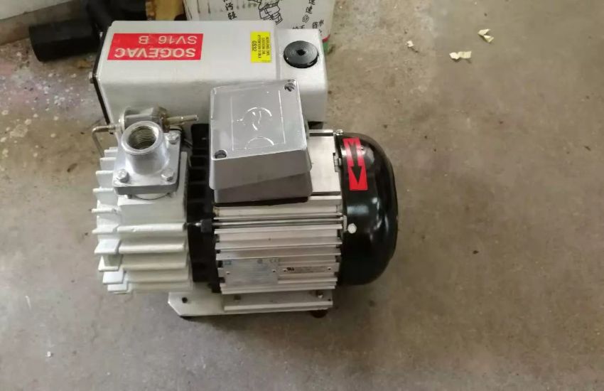 Cấu tạo và nguyên lý hoạt động Leybold SOGEVAC SV16B