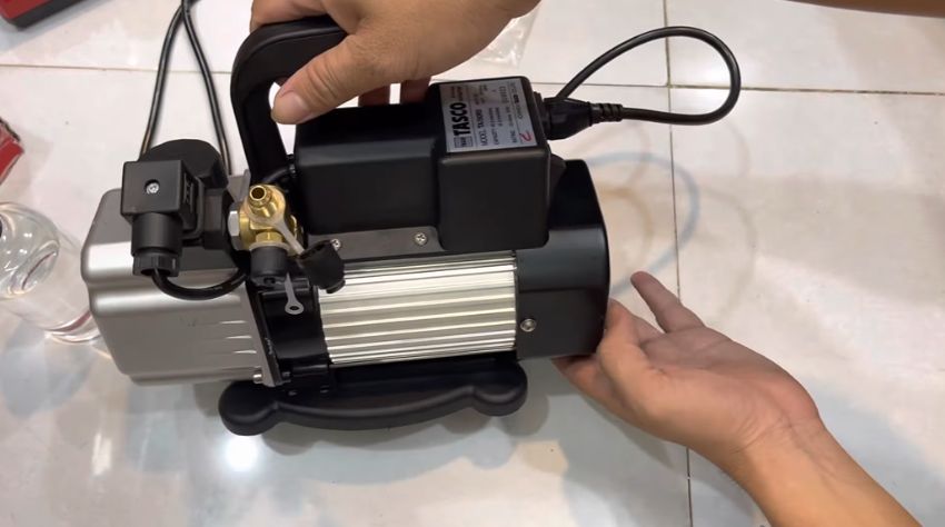 Lưu ý khi sử dụng bơm hút chân không mini 220V