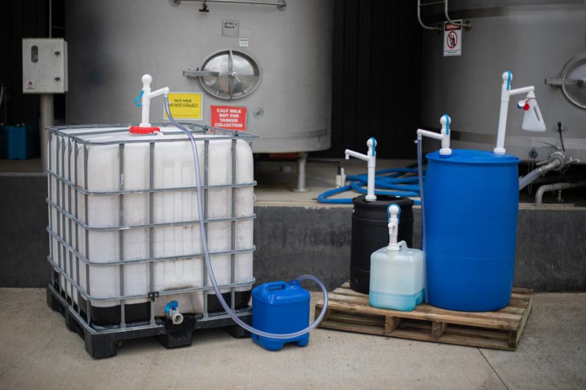 Bơm tay hóa chất là gì?