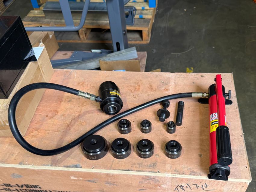 Các tiêu chí kỹ thuật khi chọn mua máy đột lỗ thủy lực