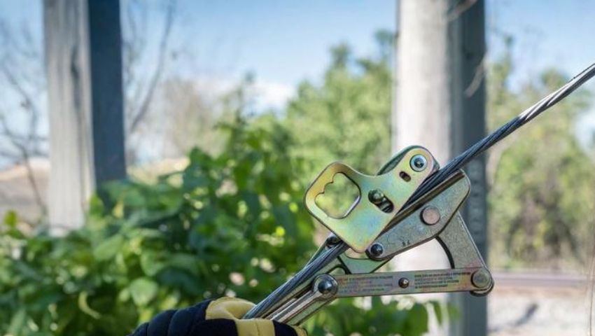 Cách lắp đặt cóc kẹp cáp đúng kỹ thuật 5