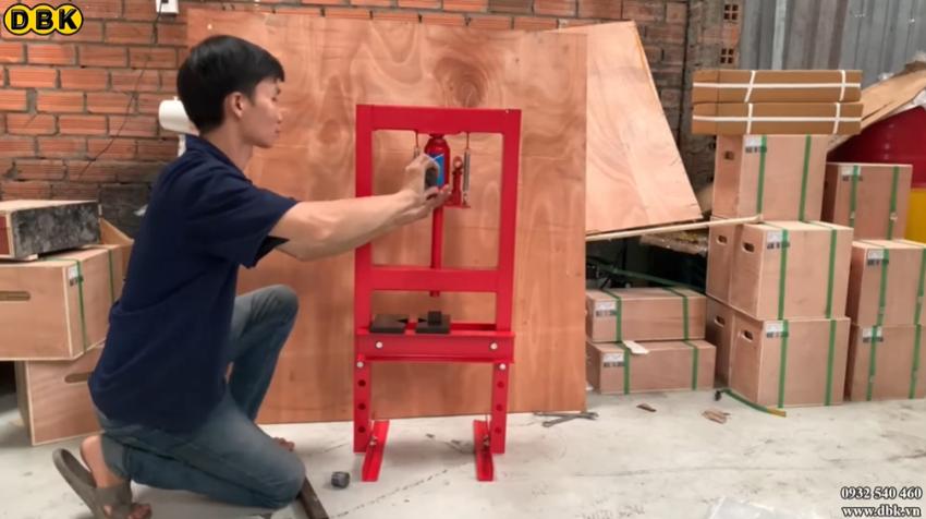 Các bước sử dụng máy ép thủy lực