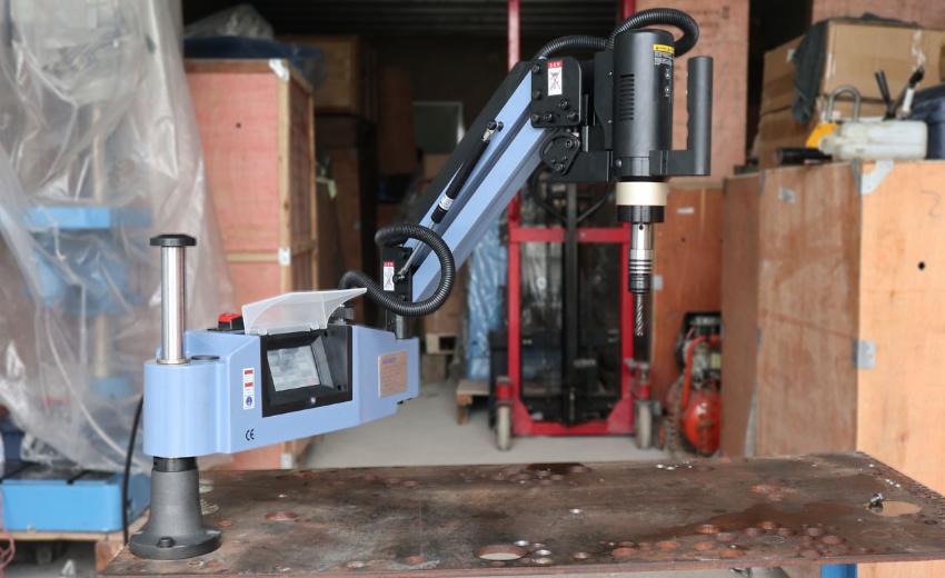 Cách sử dụng ta rô trên máy CNC