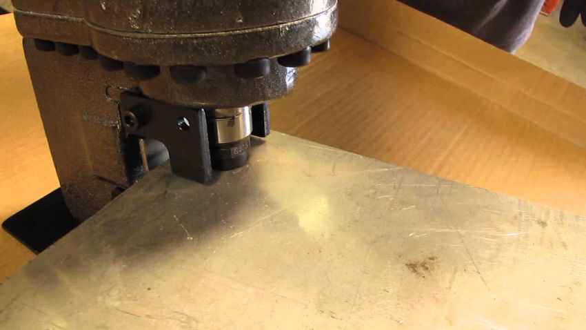 Chính sách khi mua máy đột thủy lực tại DBK Việt Nam