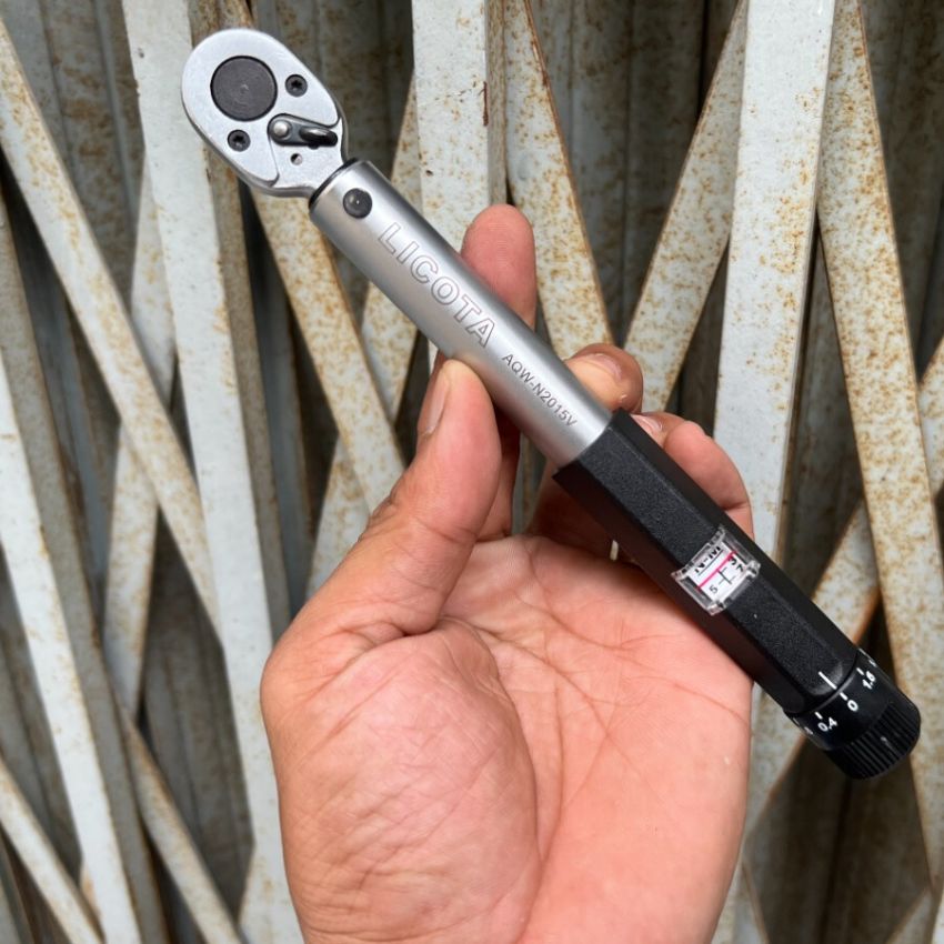 Cờ lê lực Licota AQW-N2015V 1/4″ (3-15Nm) có đồng hồ