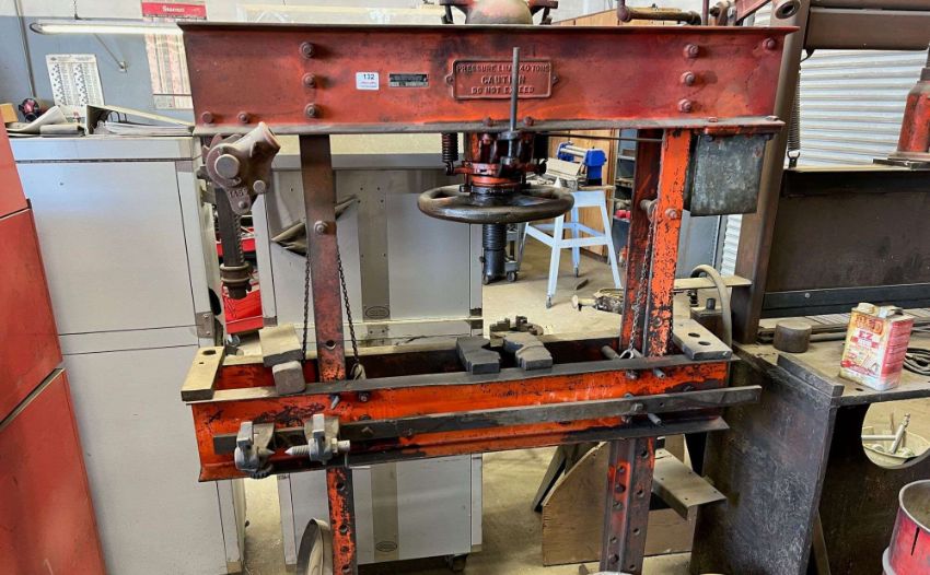 Ưu nhược điểm của máy ép thủy lực cũ