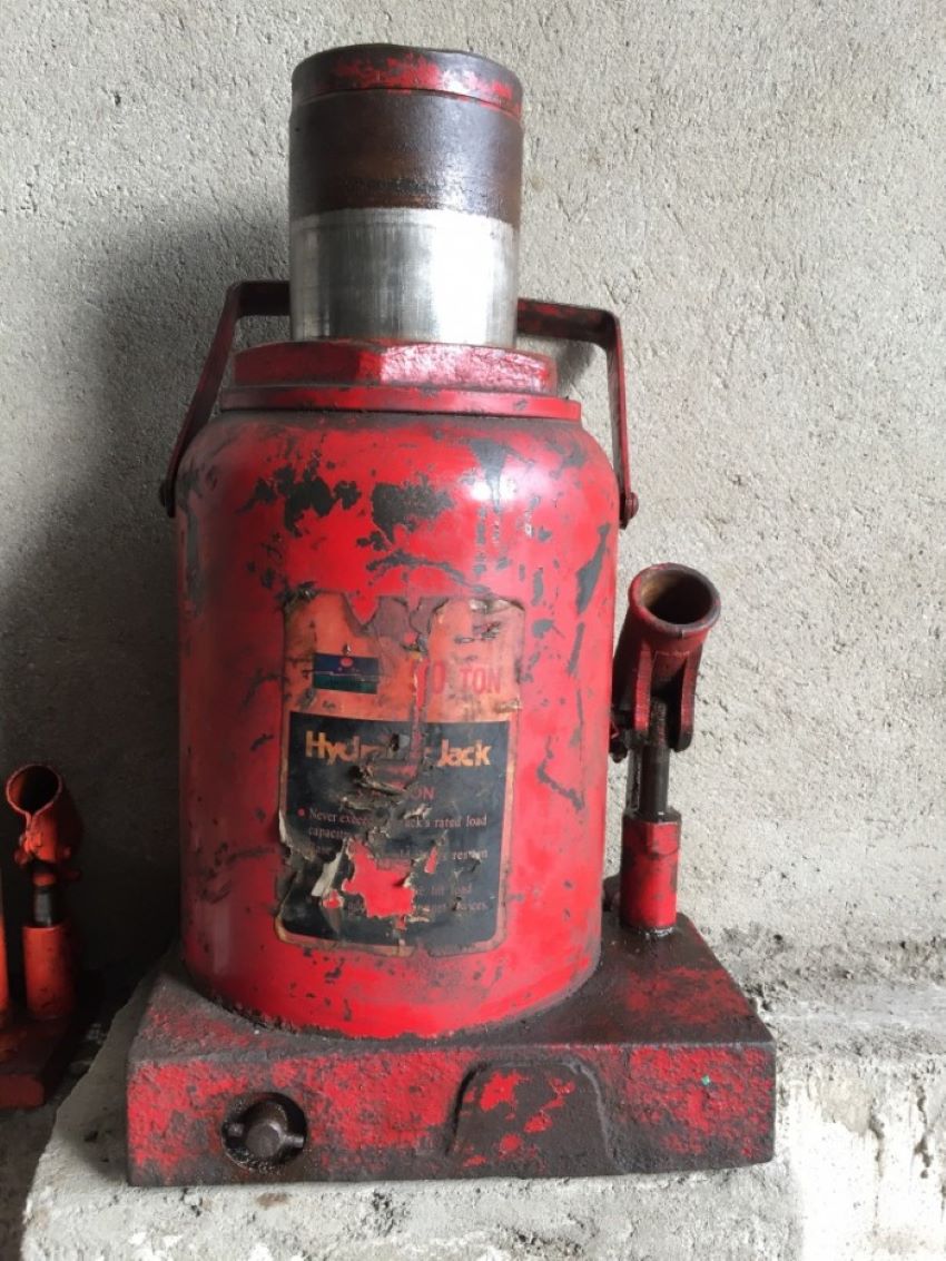 Con đội thủy lực cũ có tốt không