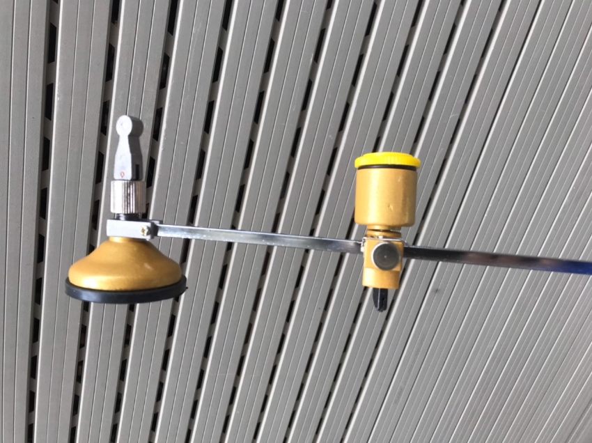 Dao cắt kính compa