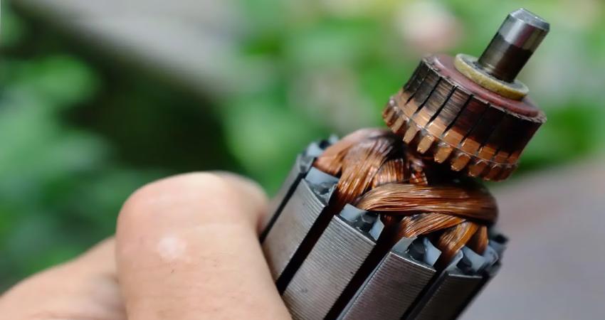 Giá chổi than trên thị trường là bao nhiêu?