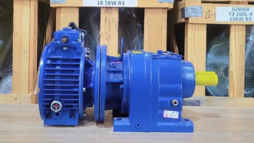 Hộp giảm tốc 2 cấp