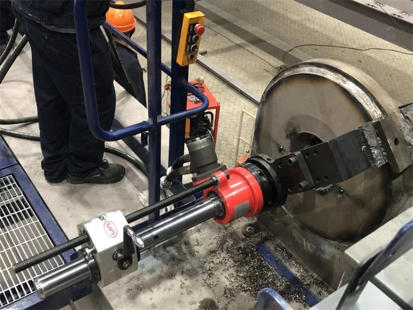 Hướng dẫn cách sử dụng máy hàn doa lỗ đúng chuẩn kỹ thuật