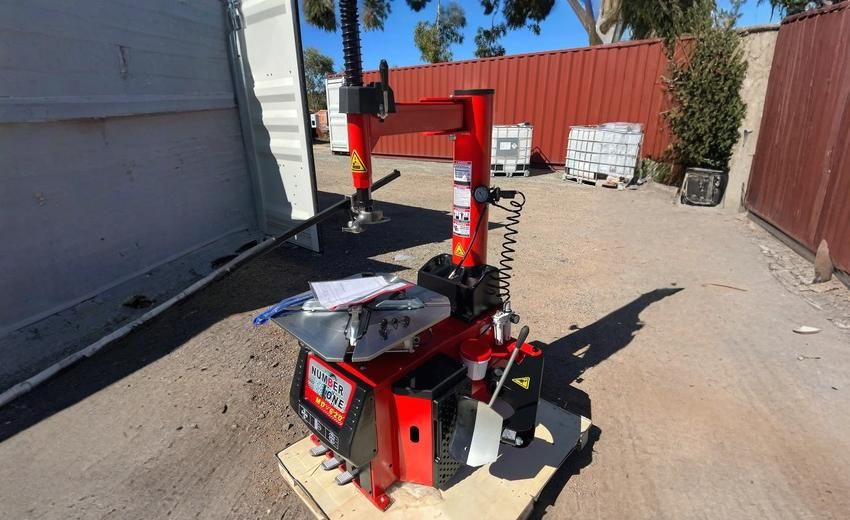 Hướng dẫn cách sử dụng máy ra vào lốp đơn giản nhất