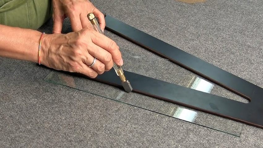 Hướng dẫn các bước sử dụng dao cắt kính đúng chuẩn kỹ thuật 1