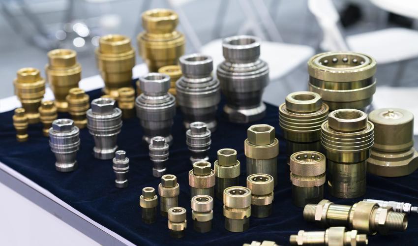 Khớp nối nhanh được chế tạo từ vật liệu nào?