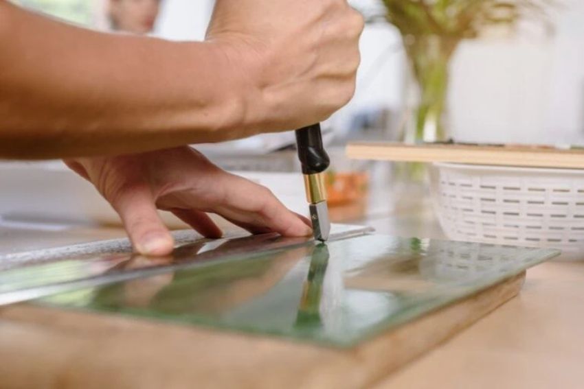 Kỹ thuật bẻ kinh sau khi cắt để đảm bảo an toàn và hiệu quả 1