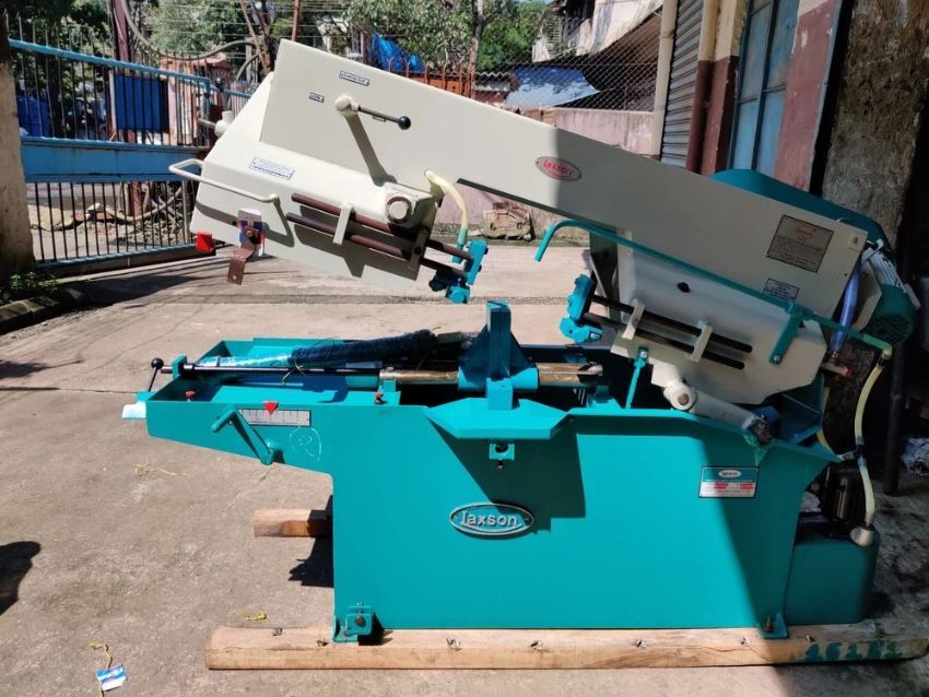 Lĩnh vực ứng dụng máy cưa vòng trong thực tế
