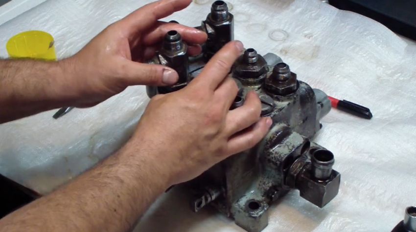 Sửa chữa van gạt tay thủy lực