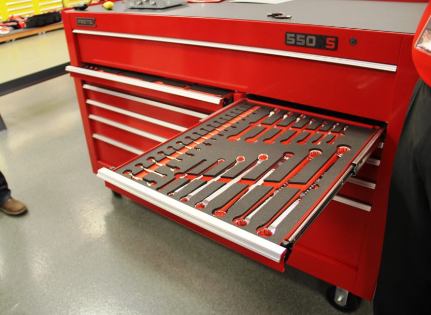 Lưu ý quan trọng giúp tủ đựng đồ nghề bền lâu