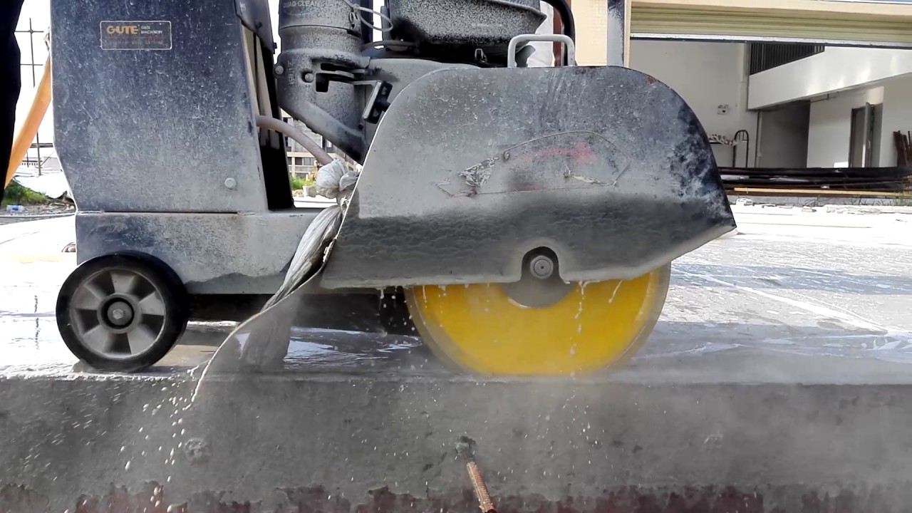 Những điều cần lưu ý khi vận hành máy cắt đường bê tông 2