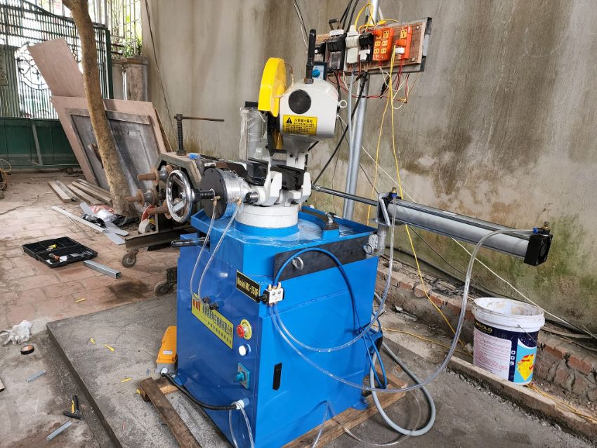 Thông số kỹ thuật máy cắt thủy lực MC-315B