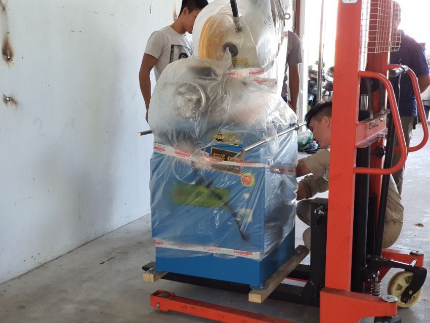 Giới thiệu sản phẩm máy cắt thủy lực JD-275B