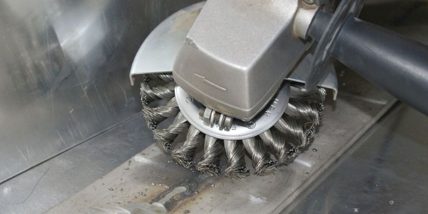 Vì sao cần khử bavia