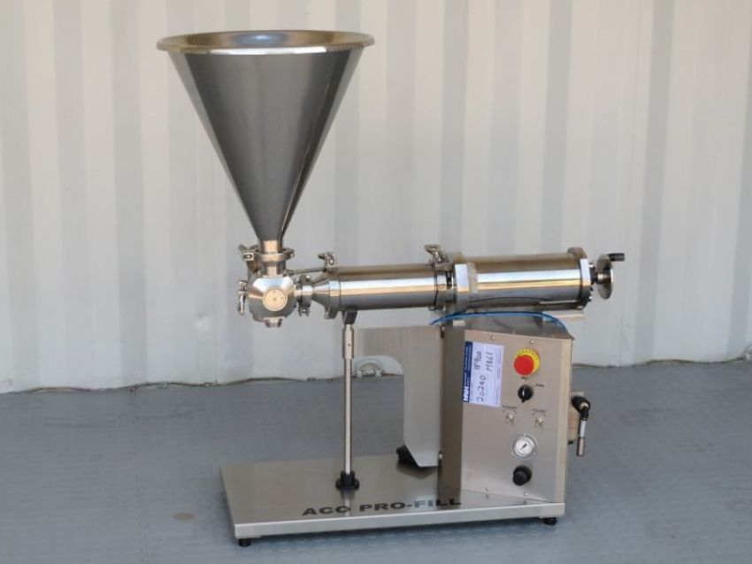 Máy chiết rót bán tự động