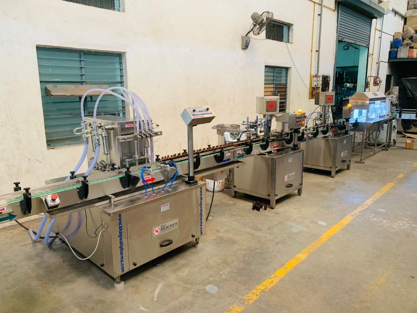 Máy chiết rót tự động