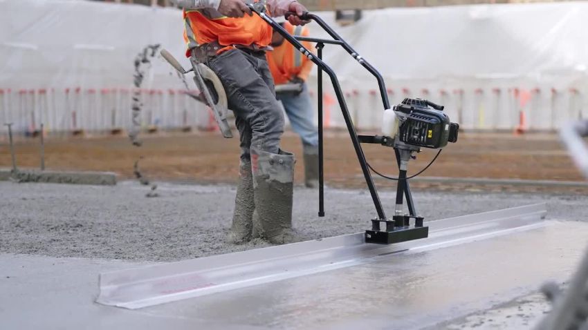 Máy đầm thước chạy xăng