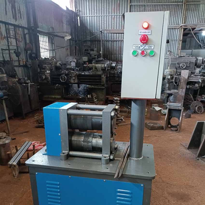 mo-ta-san-pham-may-can-thep-duoi-ca