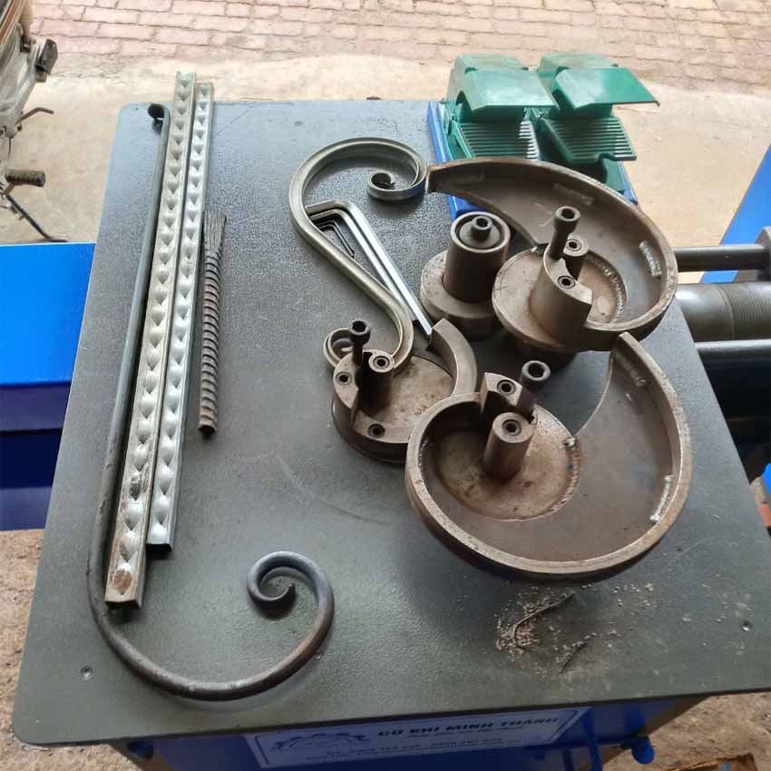 Giới thiệu sản phẩm máy uốn sắt nghệ thuật