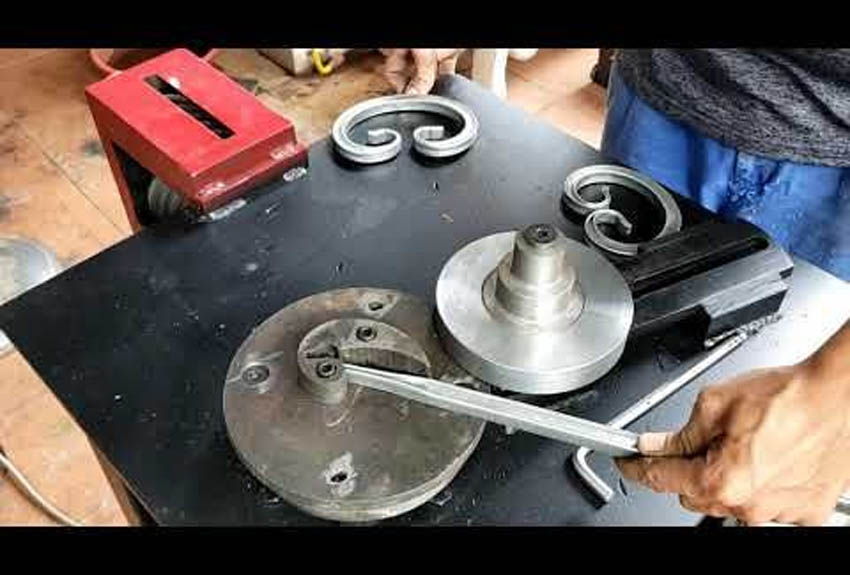 thong-so-ky-thuat-may-uon-sat-nghe-thuat