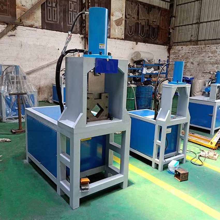 máy đột thuỷ lực cắt góc 45 độ cải tiến Ermak Y97 Plus