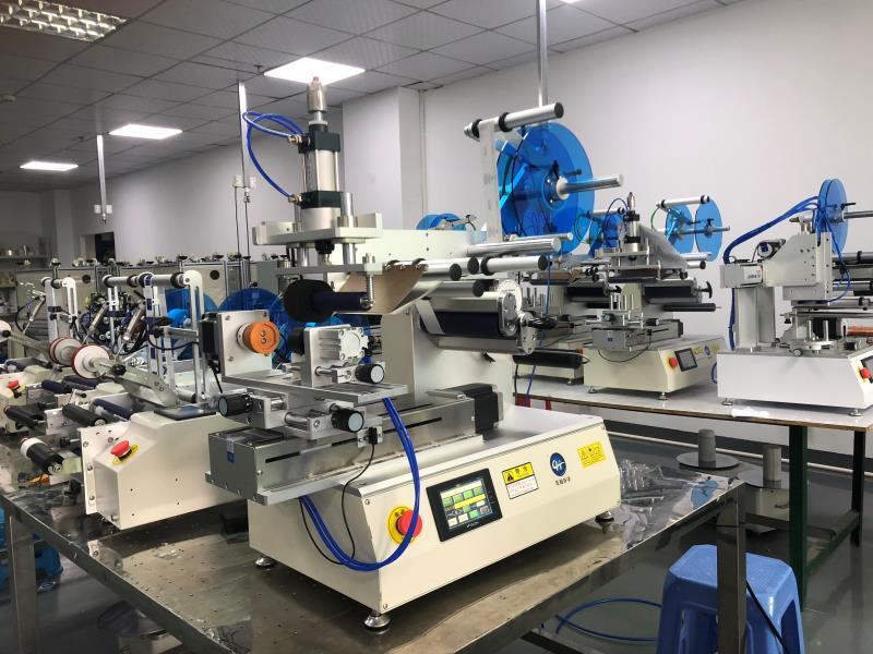 Máy dán nhãn có ưu điểm và nhược điểm gì? 2