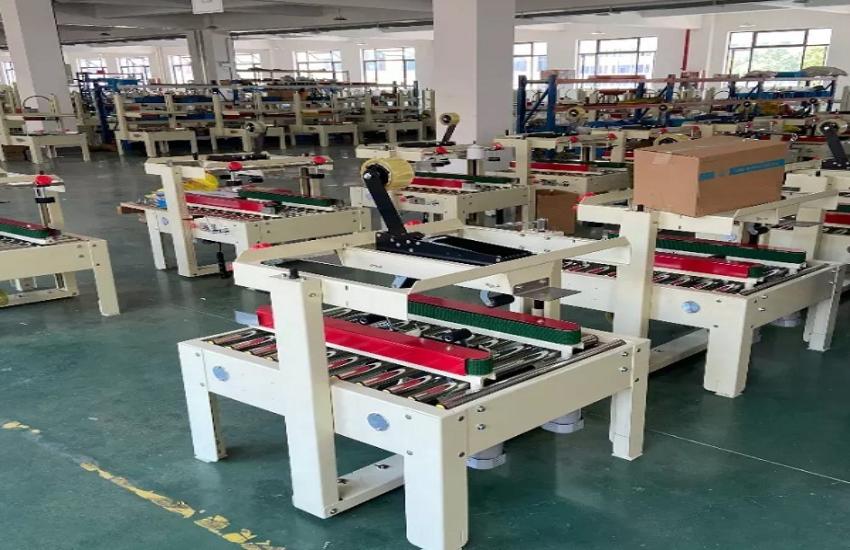 Máy dán thùng Carton FXJ5050I 3