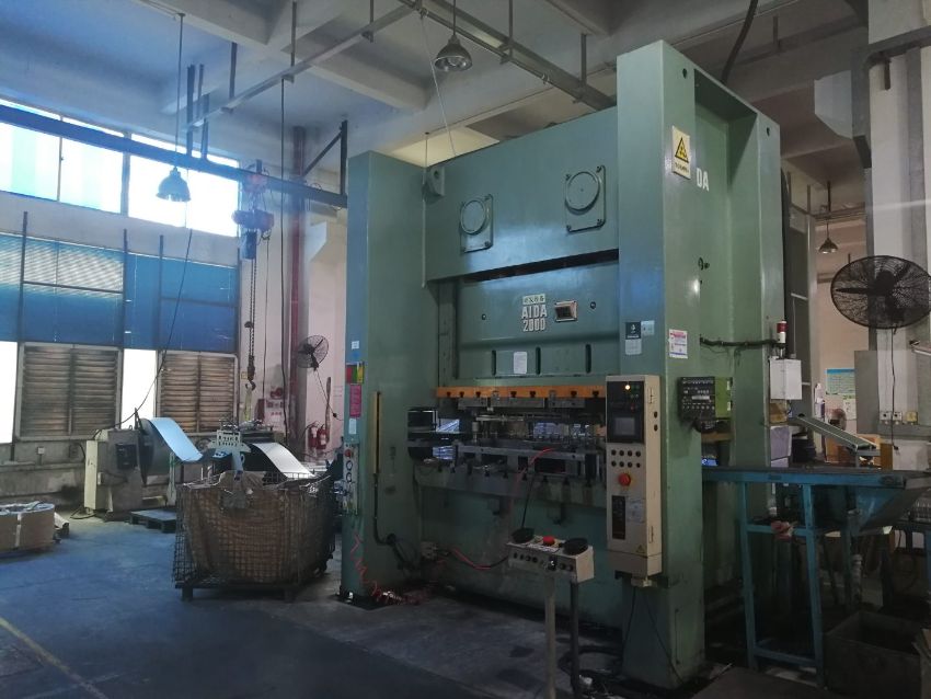 Tiêu chuẩn bảo trì định kỳ và hiệu chuẩn kỹ thuật cho máy dập