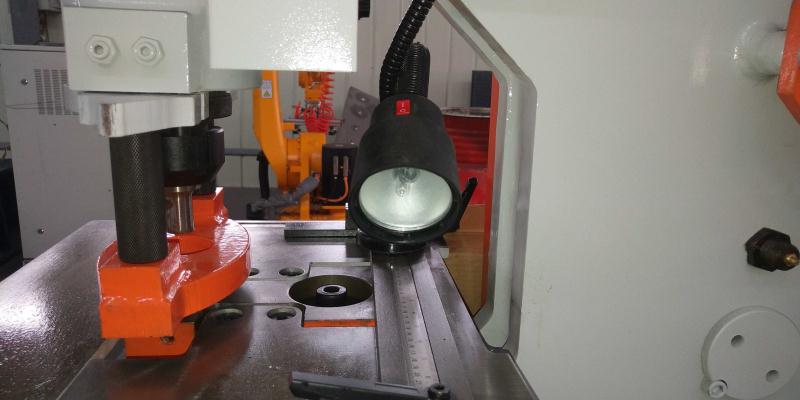 Ứng dụng của máy dập liên hợp đa chức năng Q35Y-30