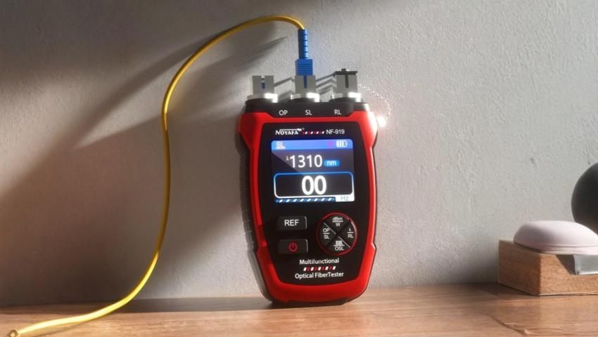 Máy đo công suất quang tích hợp nguồn sáng