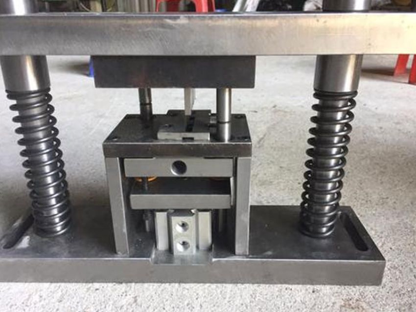 Tầm quan trọng của đột dập trong ngành sản xuất