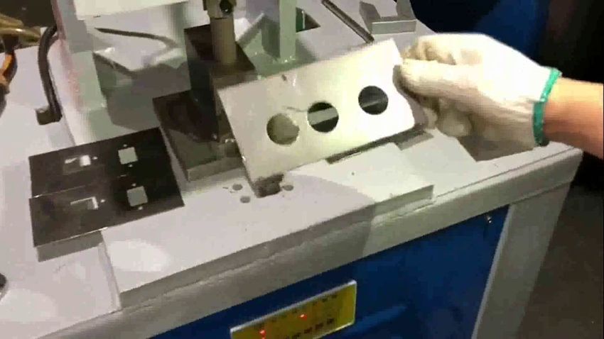 Các thành phần cấu thành máy đột dập thủy lực và chức năng của từng thành phần